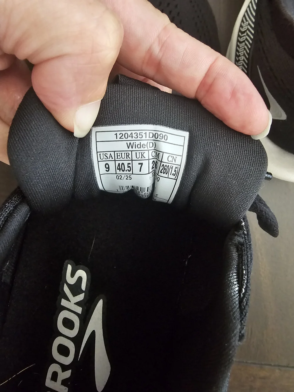 BROOKS Glycerin Womens 9 Wide Black Running Shoes
